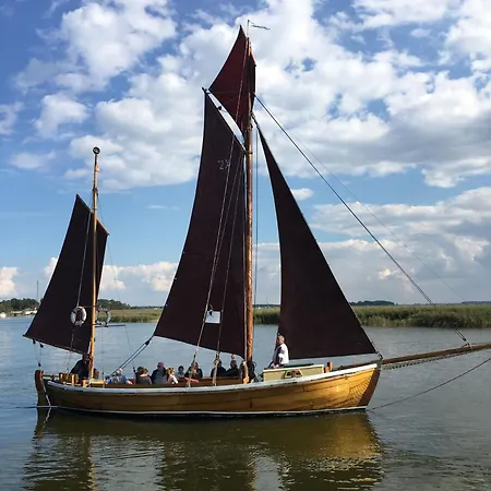 Zur Kranichweide Feriehus *